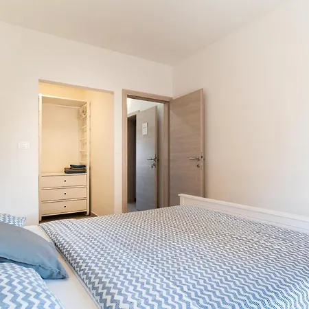 Apartment Sunny&charming W2 Bikes & Parking